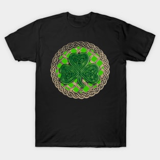 Celtic Knot Shamrock Green Background T-Shirt